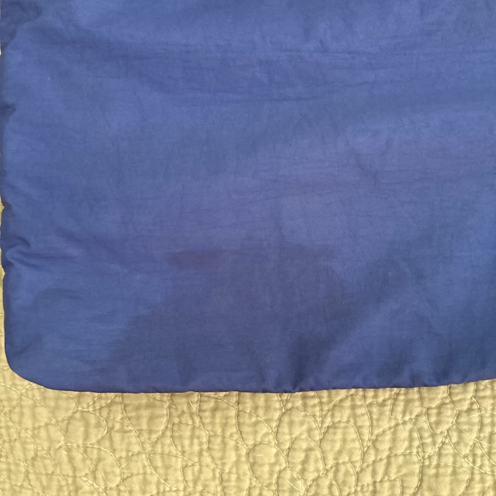 Baggallini 4 zipper crossbody purse - Picture 4 of 5